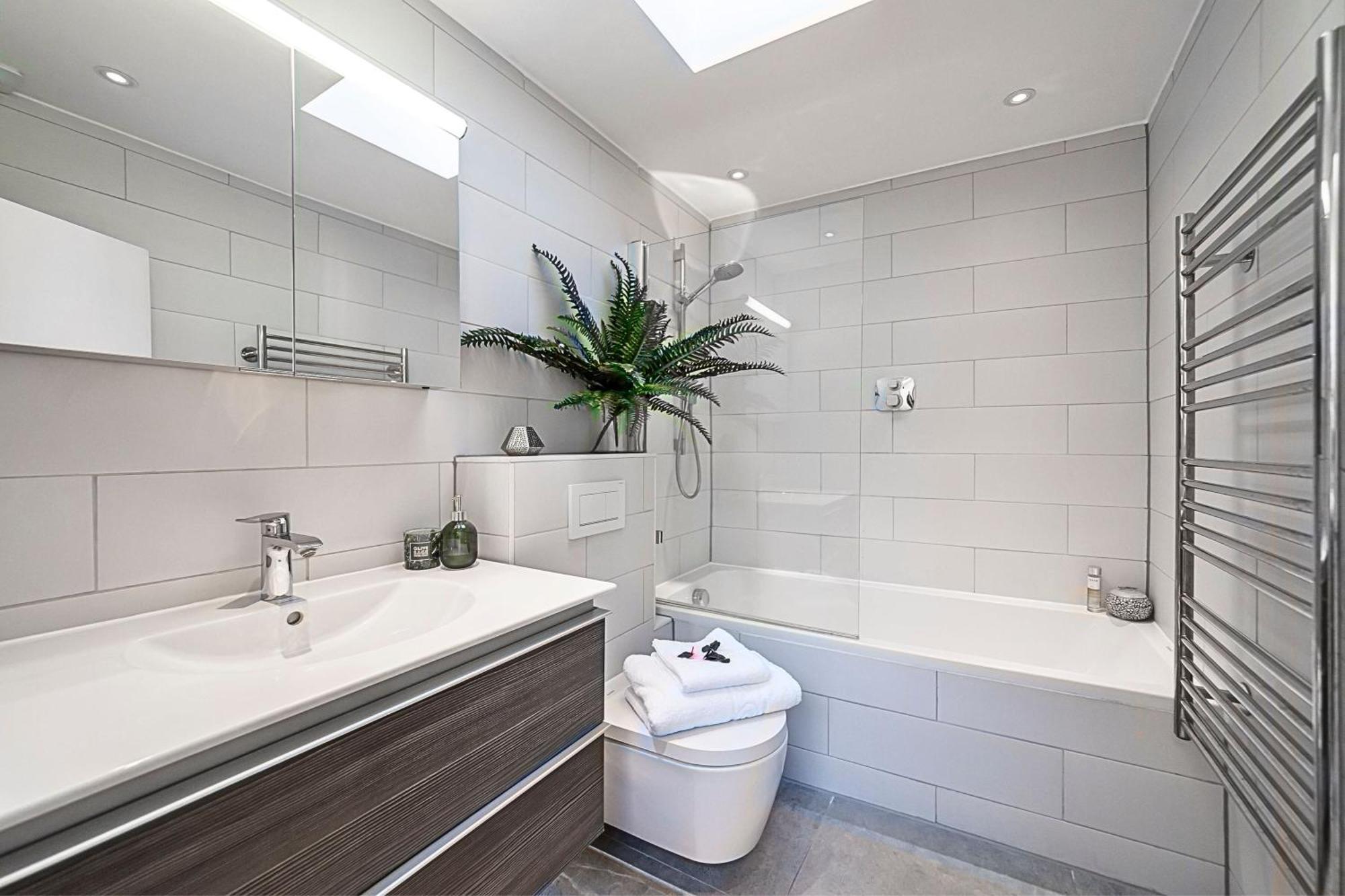 Kensington Oasis Central London 2Br Private House - Near Harrods, Kensington Palace, And Other London Attractions المظهر الخارجي الصورة